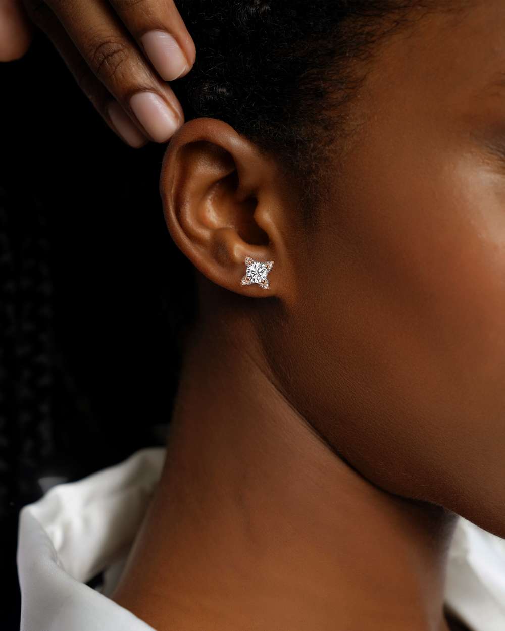 Etera Diamond Stud Earrings