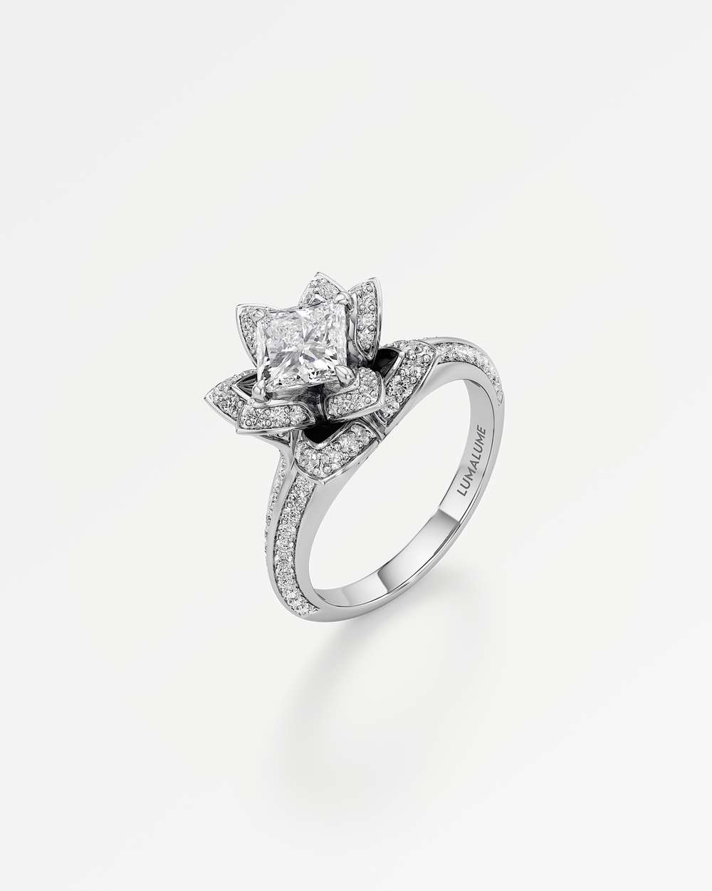 Emara Diamond Engagement Ring