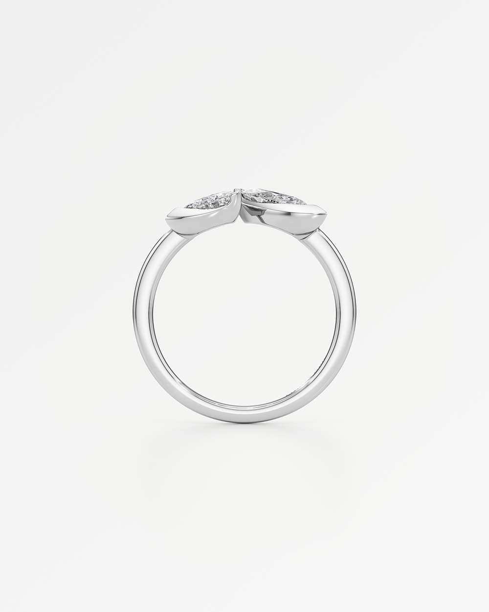 Levé Diamond Ring