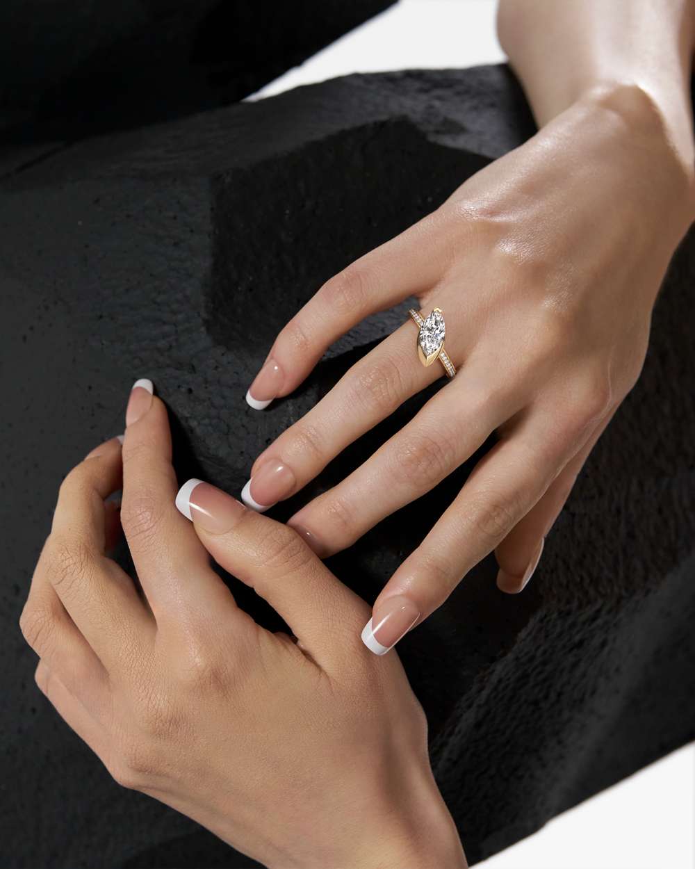 Apixa Pavé Diamond Ring