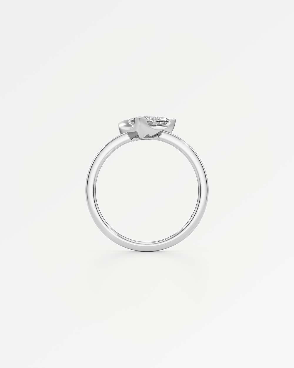 Apitris Pavé Diamond Ring